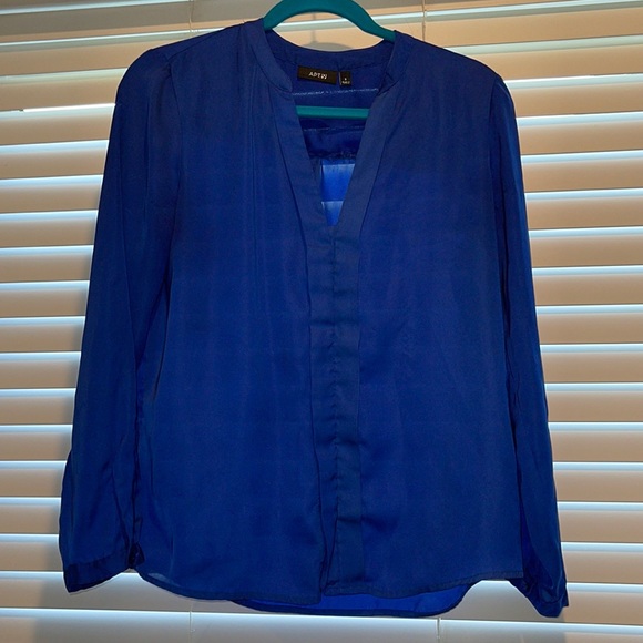 ☀️ 3/$15 ☀️ Apt 9 Blue Top - Picture 1 of 5